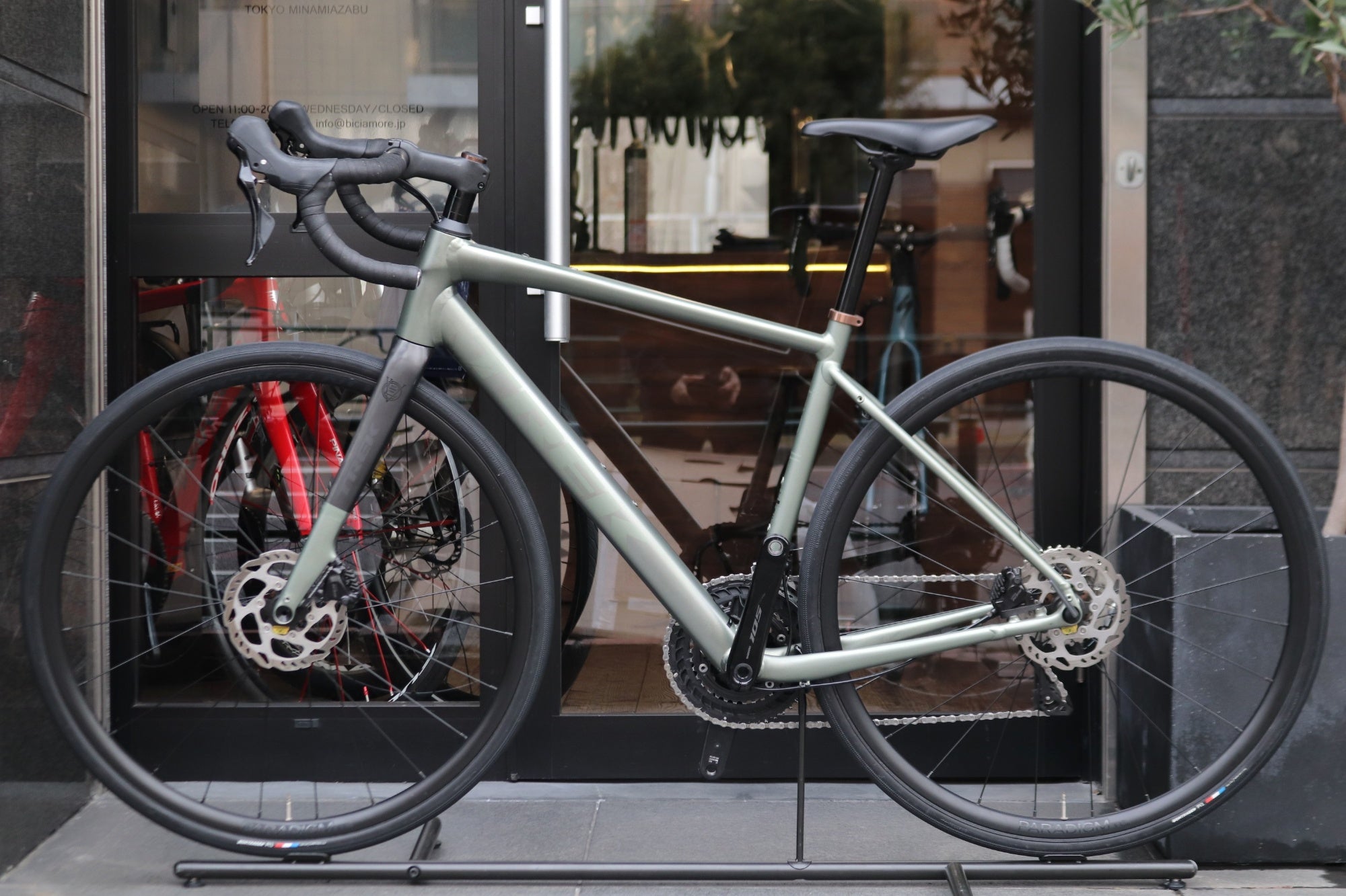 トレック TREK ドマーネ DOMANE AL5 GEN4 2026モデル 52サイズ シマノ