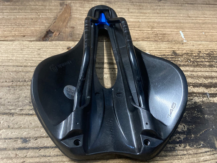 KM391 セライタリア selle italia BOOST NOVUS EVO サドル 黒 145mm