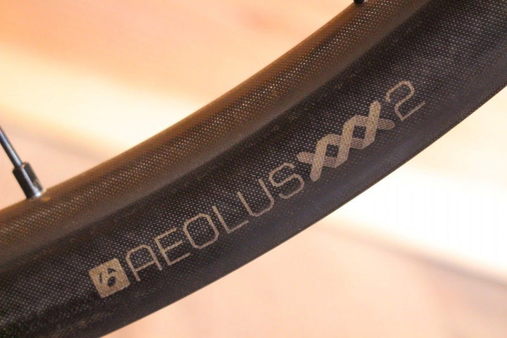 ボントレガー BONTRAGER アイオロス AEOLUS XXX2 TLR DISC カーボン チューブレス ホイールセット シマノ12S/11S 【名古屋店】