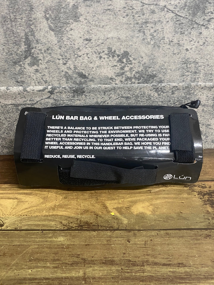 JU517 ウィンスペース WINSPACE LUN ハンドルバーバッグ 黒 タイヤレバー付属 LUN HYPER 純正付属品