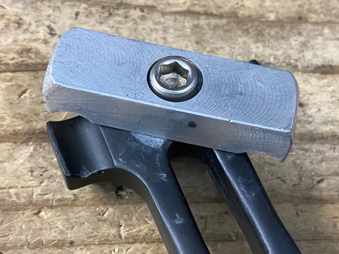 KR236 キャラダイス CARRADICE EDBRO サドルバッグサポーター