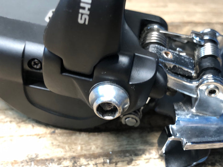 JD908 シマノ SHIMANO アルデグラ ULTEGRA FD-6770 フロントディレイラー Di2 SM-AD67付属 Φ31.8