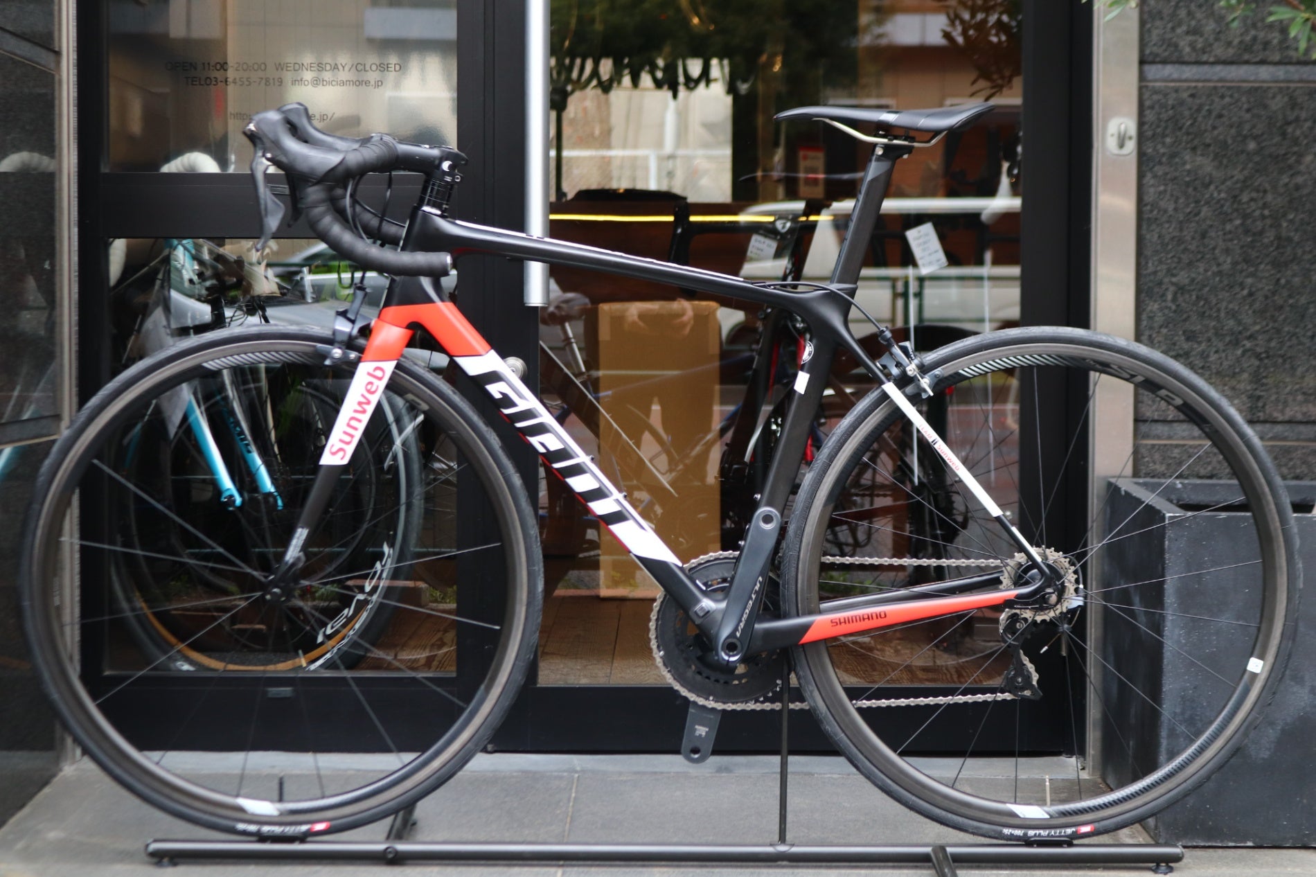 ジャイアント GIANT TCR ADVANCED PRO TEAM 2018モデル Mサイズ シマノ