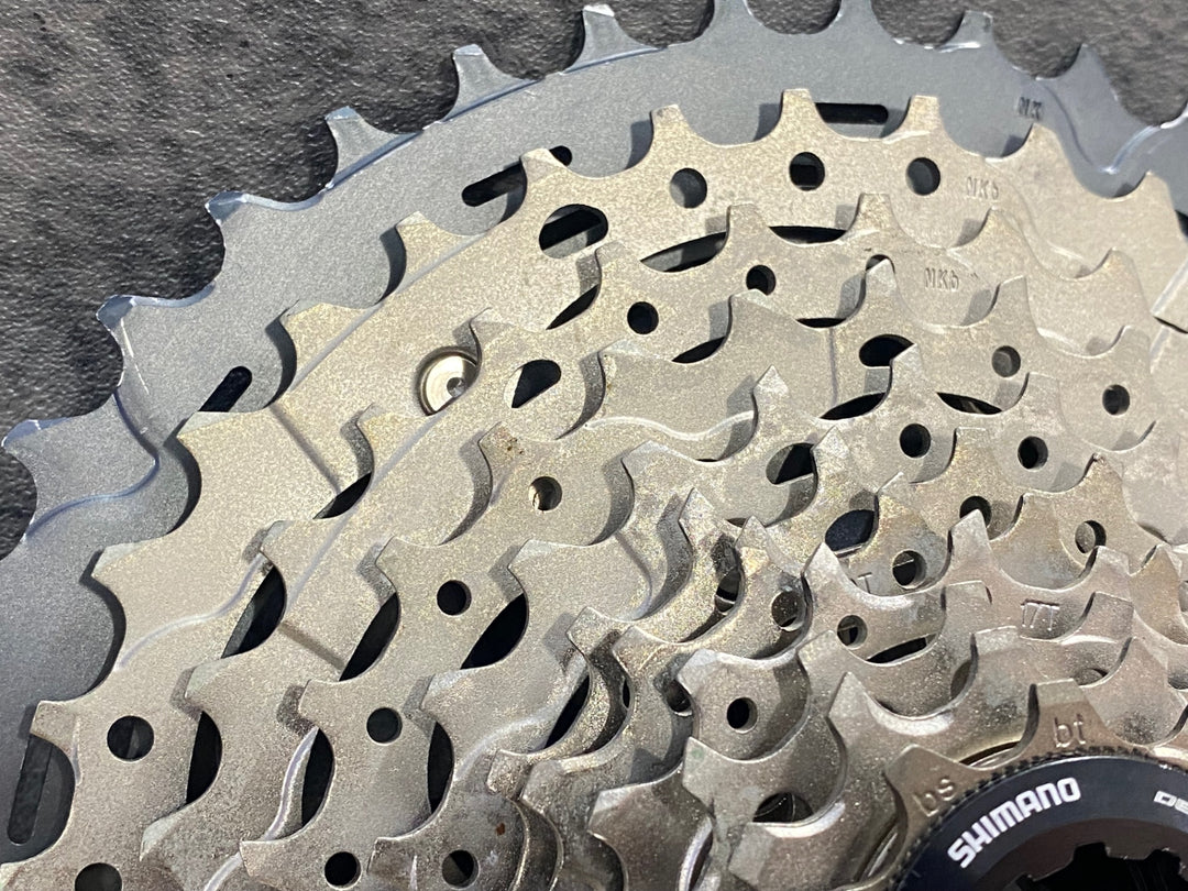 KJ586 シマノ SHIMANO DEORE XT CS-M8000 スプロケット 11-42T 11S