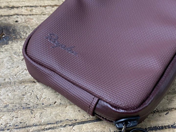 KI009 ラファ Rapha RAINPROOF ESSENTIALS CASE-LARGE サイクルポーチ 茶