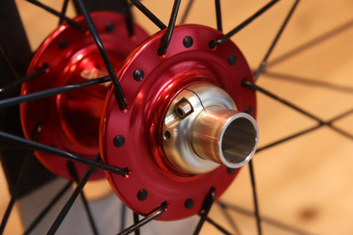 【訳アリ】 クリスキング CHRIS KING ISO FRONT BOOST 110×15mm PRAXIS WORKS C32リム 32H カーボン チューブレス フロントホイール 27.5インチ 【千葉店】