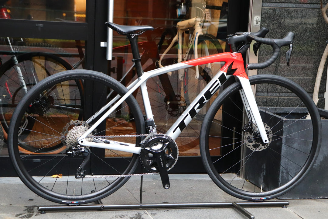 【RSLハンドル装着！】 トレック TREK エモンダ EMONDA SL6 Di2 2023モデル 50サイズ シマノ 105 R7170 Di2 12S カーボン ロードバイク 【東京南麻布店】