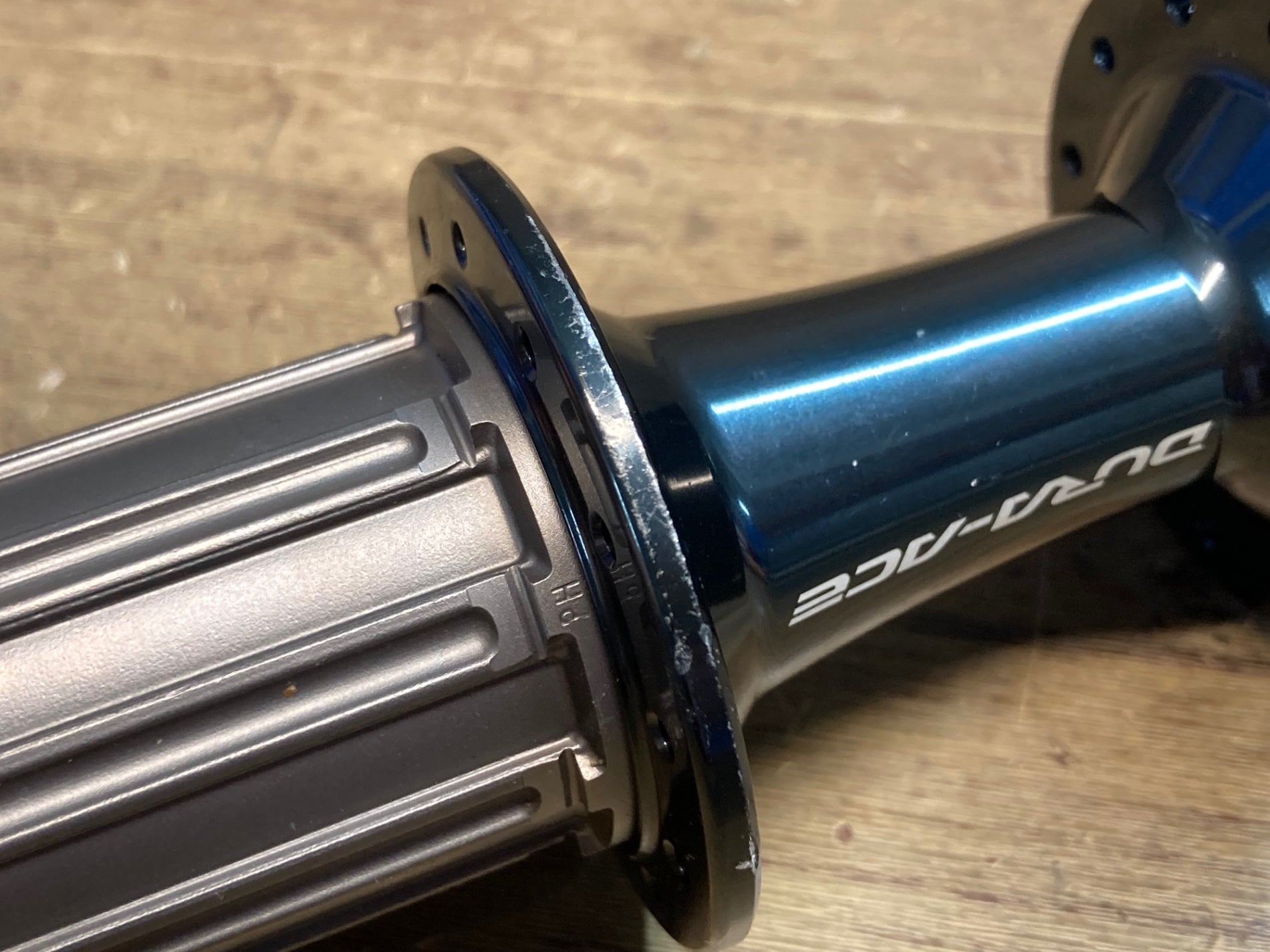JI671 シマノ SHIMANO デュラエース DURA-ACE FH-9000 リアハブ 24H