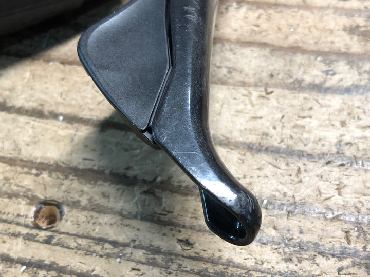 IT602 シマノ SHIMANO アルテグラ ULTEGRA ST-R8020 右 STIレバー 前期 油圧 ※固定部ひびの為ジャンク