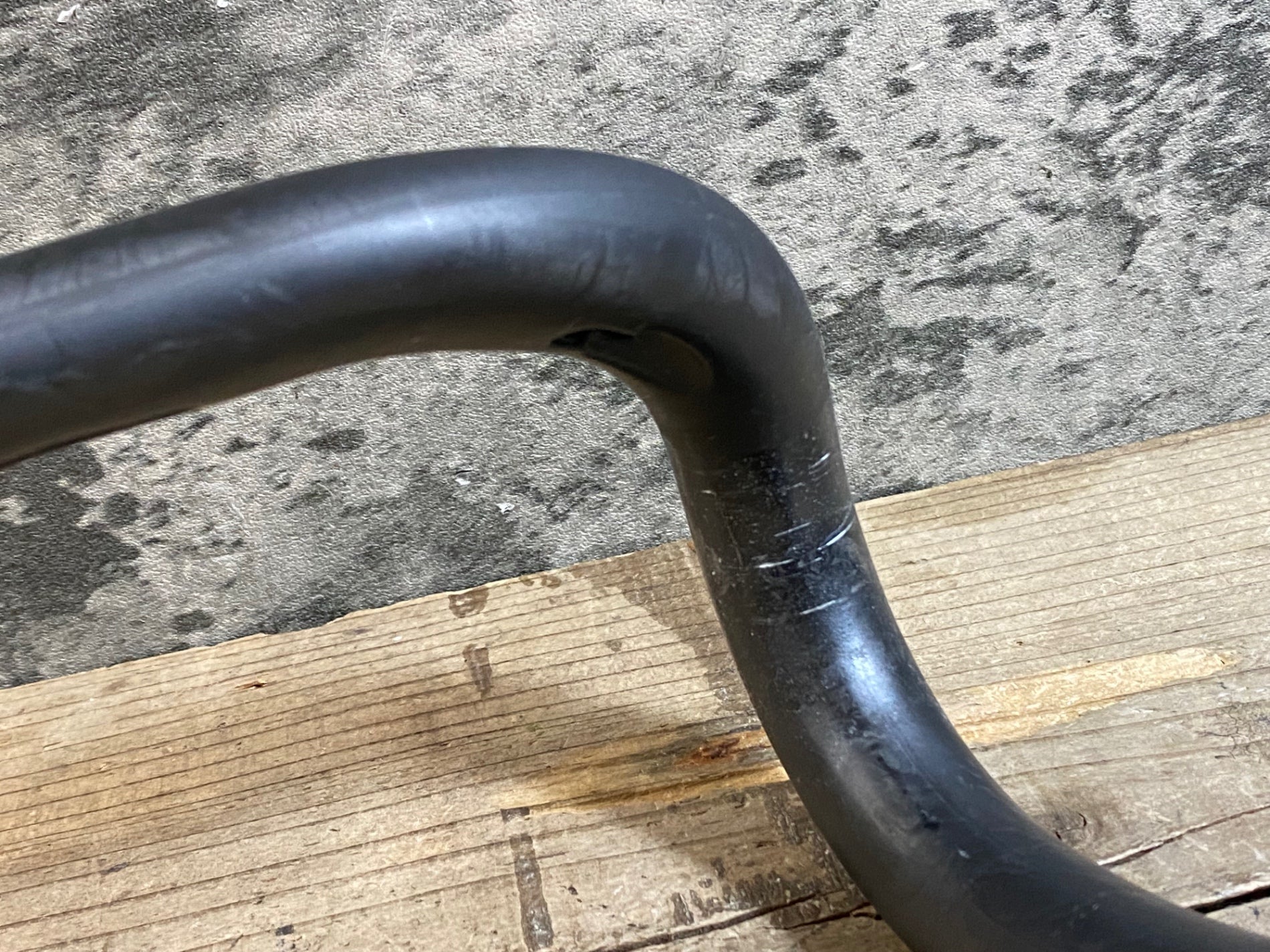 KA202 FSA K-FORCE カーボンハンドル Φ31.8 400mm ※レバー固定部凹み