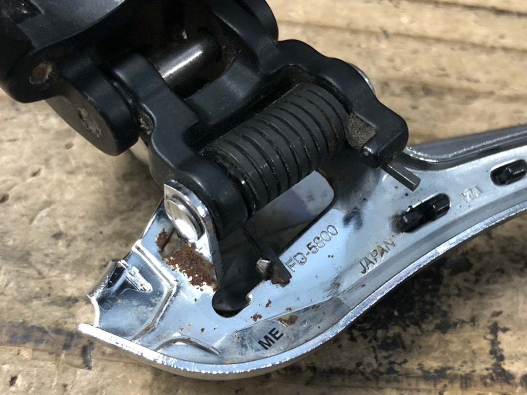 KO830 シマノ SHIMANO 105 FD-5800 フロントディレイラー バンド式 Φ31.8