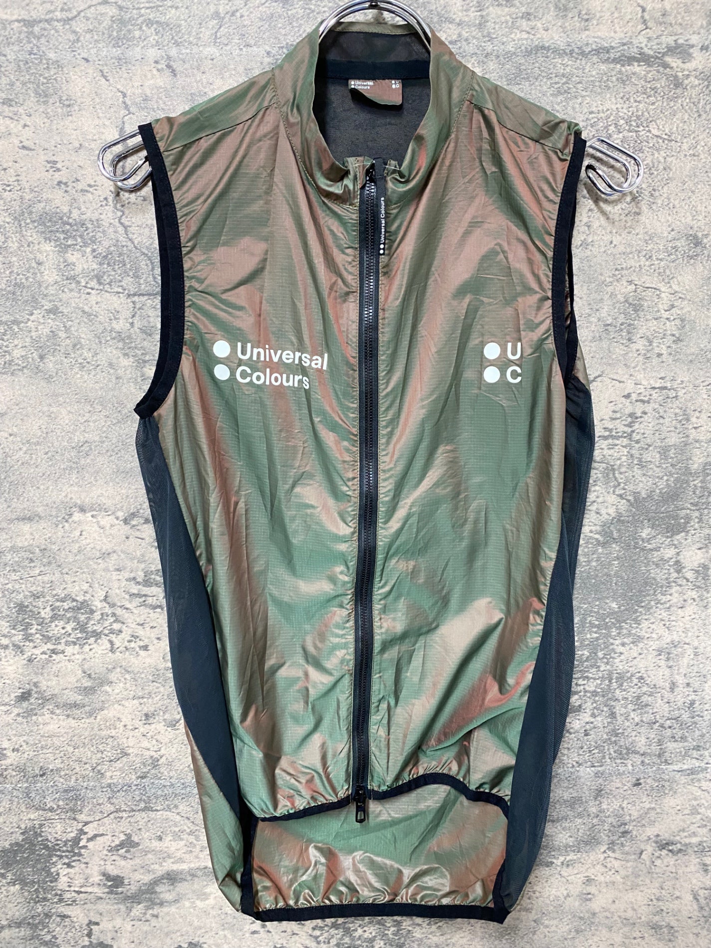universal colours ジレ　ユニバーサルカラーズ KD162 ユニバーサルカラーズ Universal Colours Spectrum Gilet ジレ