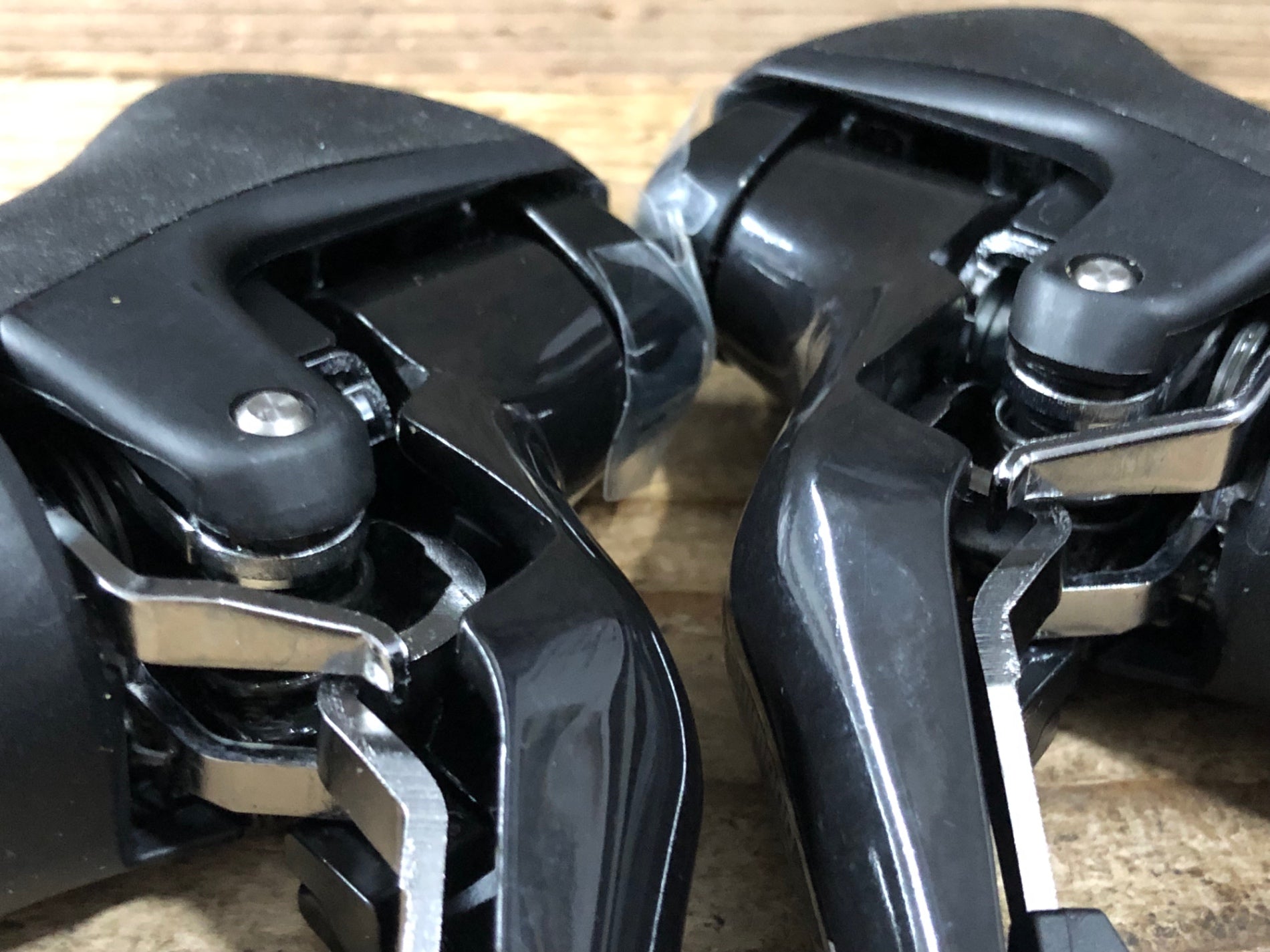 JP458 シマノ SHIMANO 105 ST-R7000 STIレバー セット 2x11s – BICI