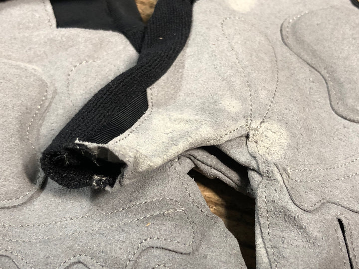 JS877 パールイズミ PEARL iZUMi 指切り グローブ 黒 Ｌ