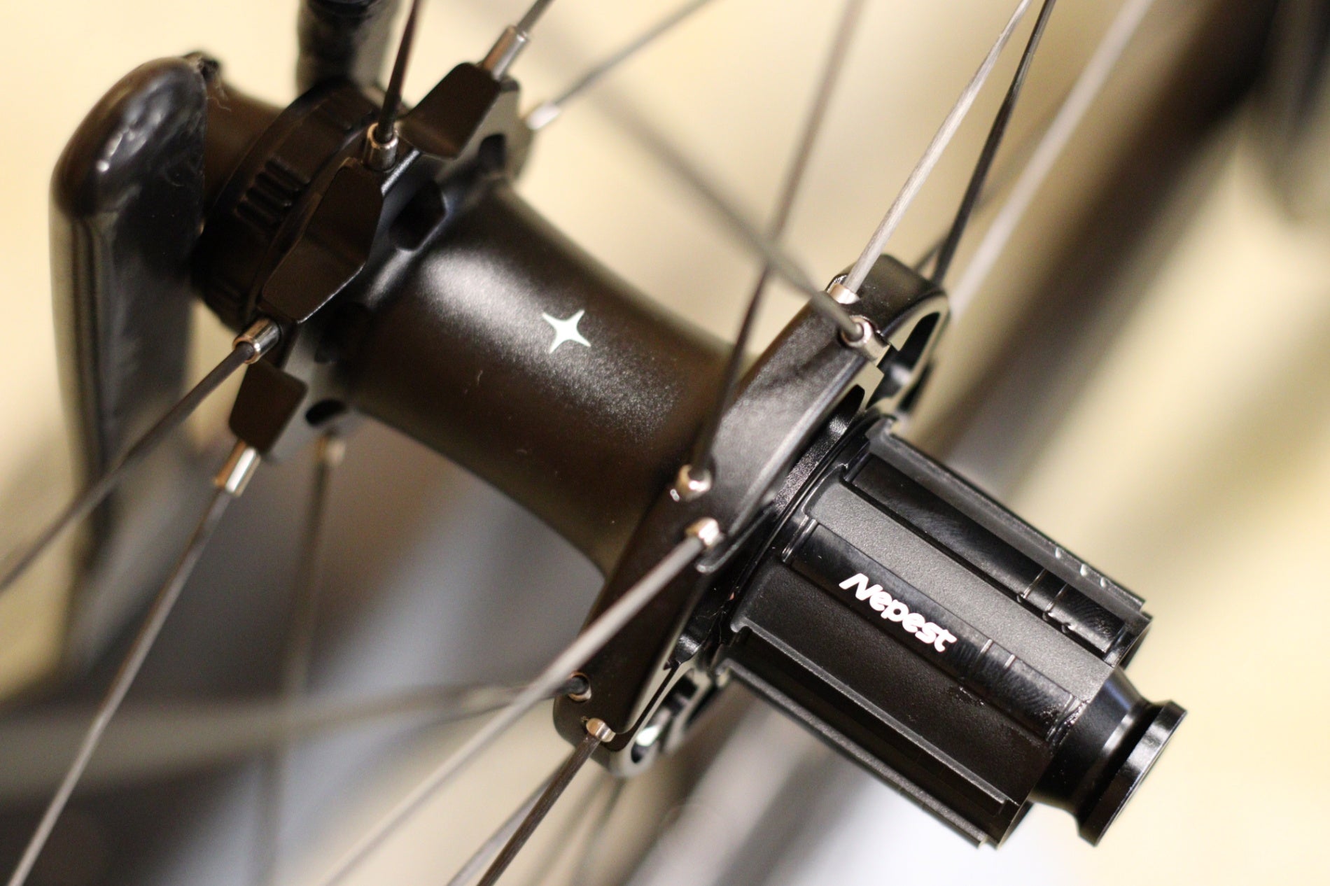 Nepest NOVA X カーボンホイールセット シマノフリー NOVA カーボンホイール セラミックハブ付き（新品） | Nepest