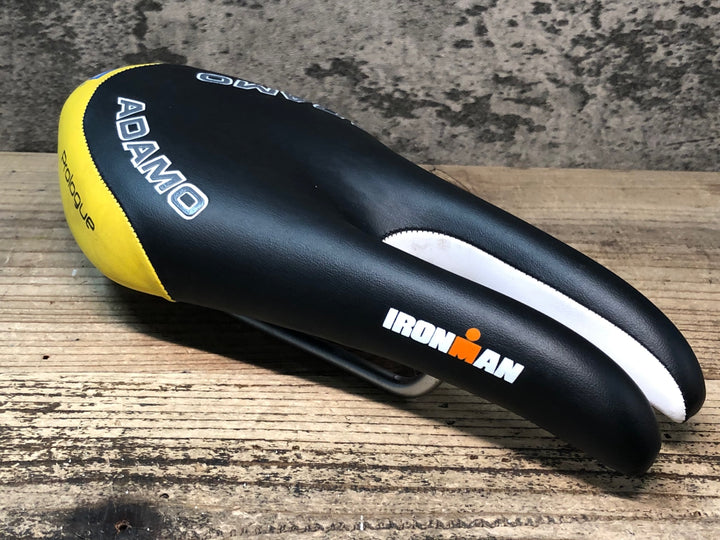JN070 ism アダモ プロローグ ADAMO Prologue IRONMAN サドル 黒黄 スチールレール