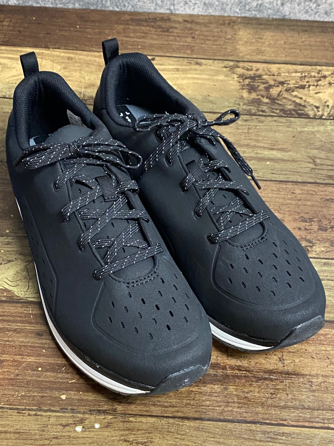JY002 シマノ SHIMANO CT5 SH-CT500-S L ビンディングシューズ 2穴 レース 黒 EU44