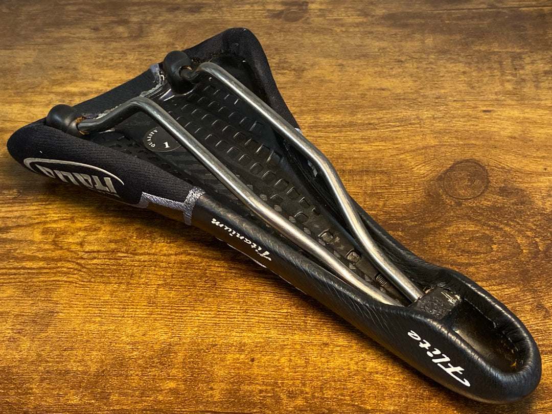 KQ293 セライタリア Selle Italia フライト チタニウム FLITE Genuine Gel Titanium サドル チタンレール 黒