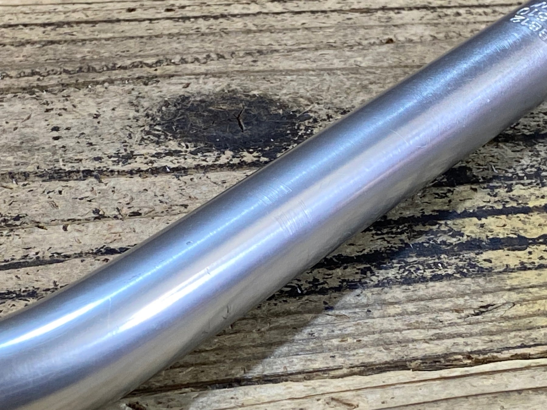 JU451 日東 NITTO B812 アルミハンドルバー フラット 610mm Φ25.4