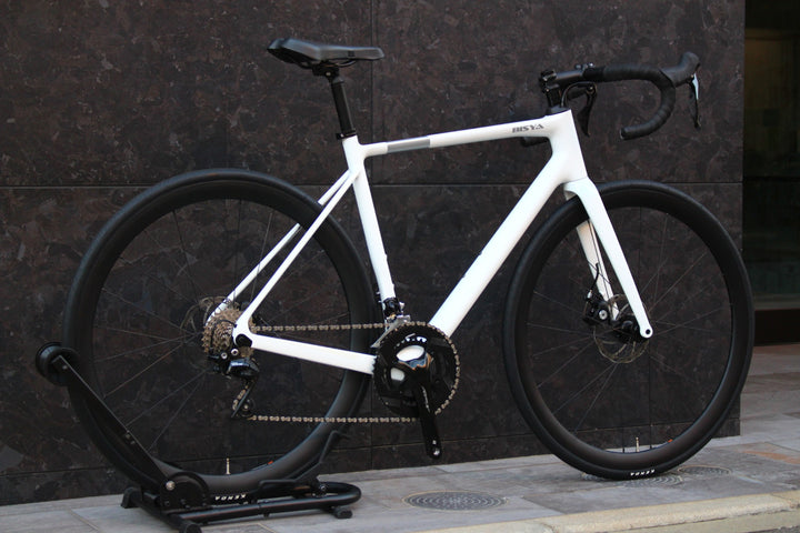 未使用品！ ビシャ 毘沙 四号機 BIS004 Mサイズ シマノ 105 R7000 MIX 11S 機械式DISC カーボン ロードバイク 【福岡店】