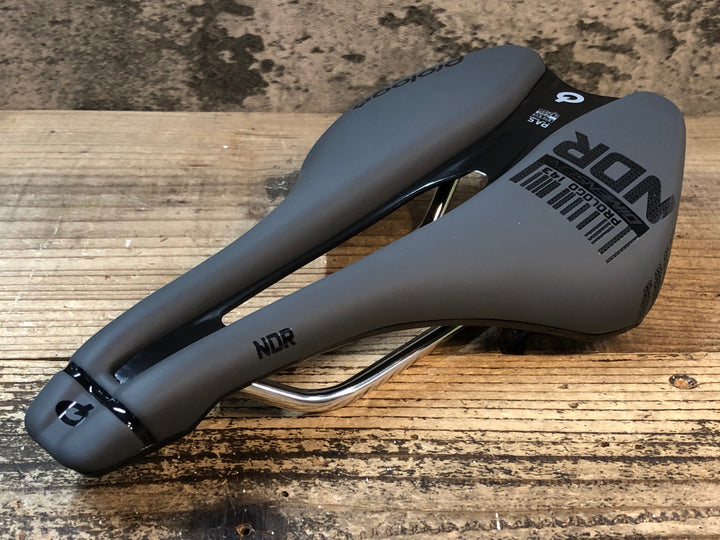 JN079 プロロゴ prologo ディメンション DIMENSION NDR サドル 黒 143mm TiroXレール