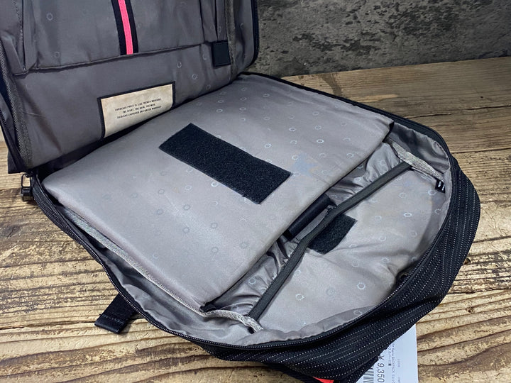 KM388 ラファ Rapha BACKPACK リュック バックパック 黒 ピンク