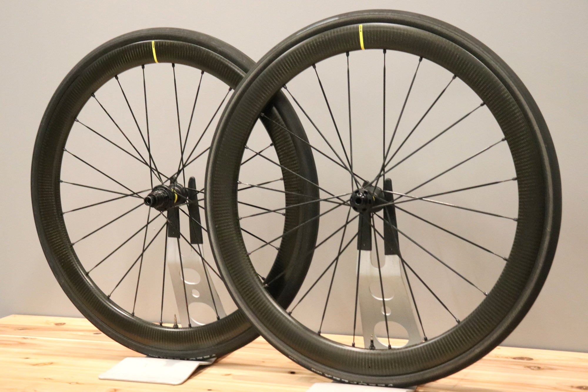 マヴィック MAVIC コスミック COSMIC SLR45 DISC カーボン