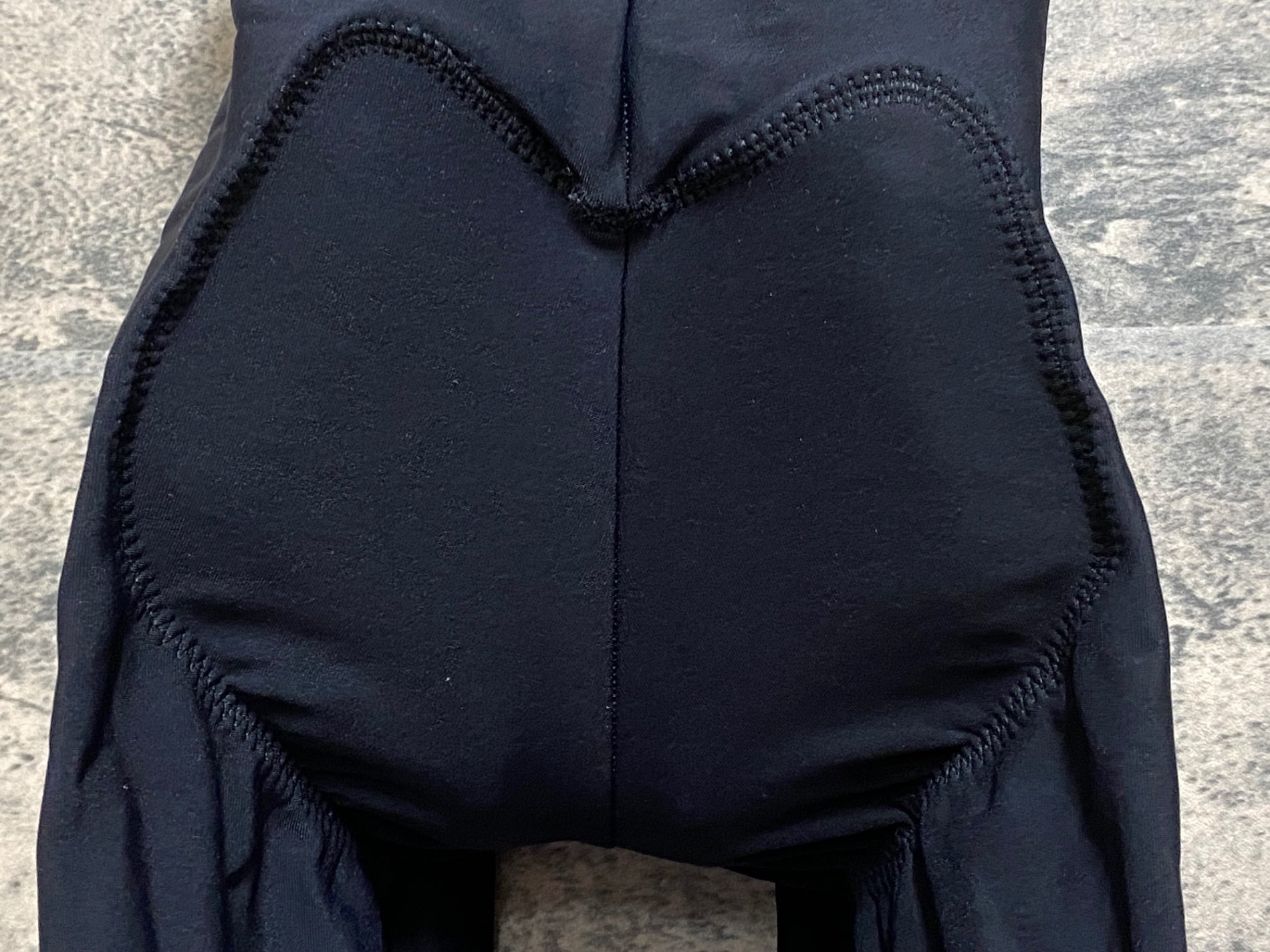 Lion de KAPELMUUR ビブタイツ M ブラック JS170 リオンドカペルミュール Lion de KAPELMUUR ビブタイツ 黒 S 裏