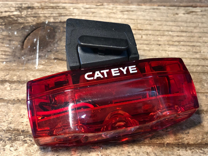 JN914 キャットアイ CATEYE ViZ300 LED テールライト 点灯確認済