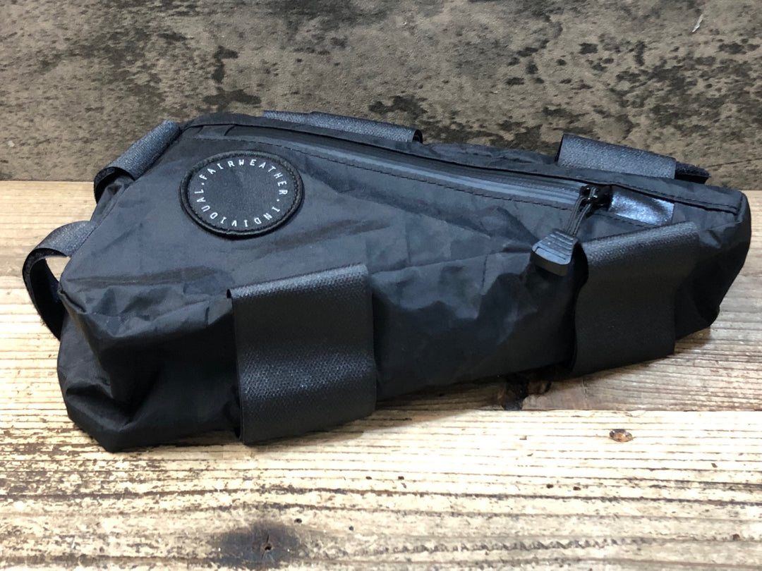 JY793 フェアウェザー FAIRWEATHER corner bag コーナーバッグ 黒