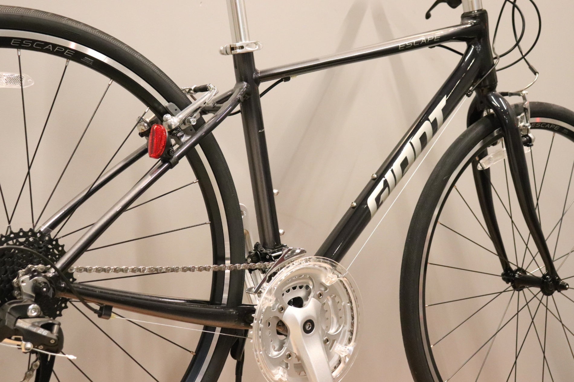 未使用 ジャイアント GIANT エスケープ ESCAPE R3 MS 2023モデル XS
