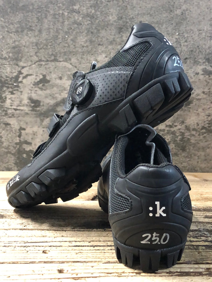 KG385 フィジーク FIZIK M6 MTB shoes ビンディングシューズ 黒 SPD EU39.5 ※ペン字あり