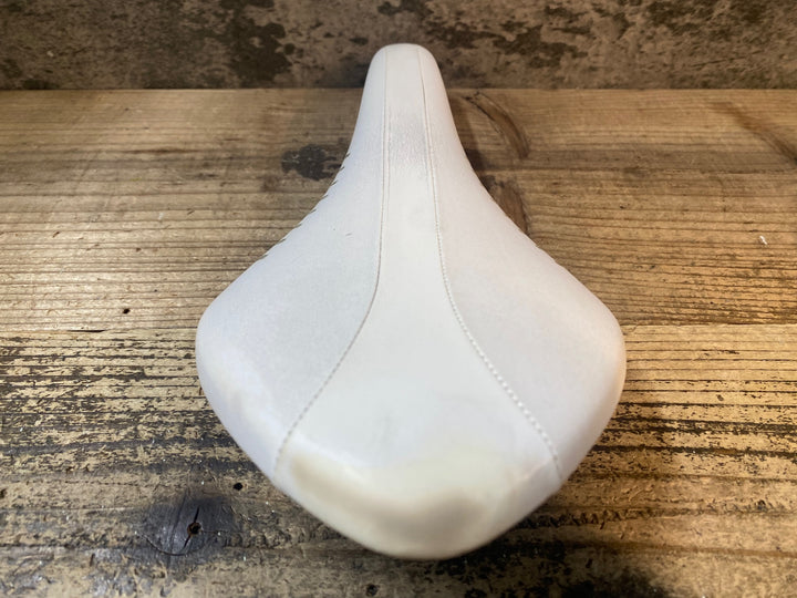 JO180 フィジーク fizik アリオネ ARIONE WING FLEX サドル kiumレール 白