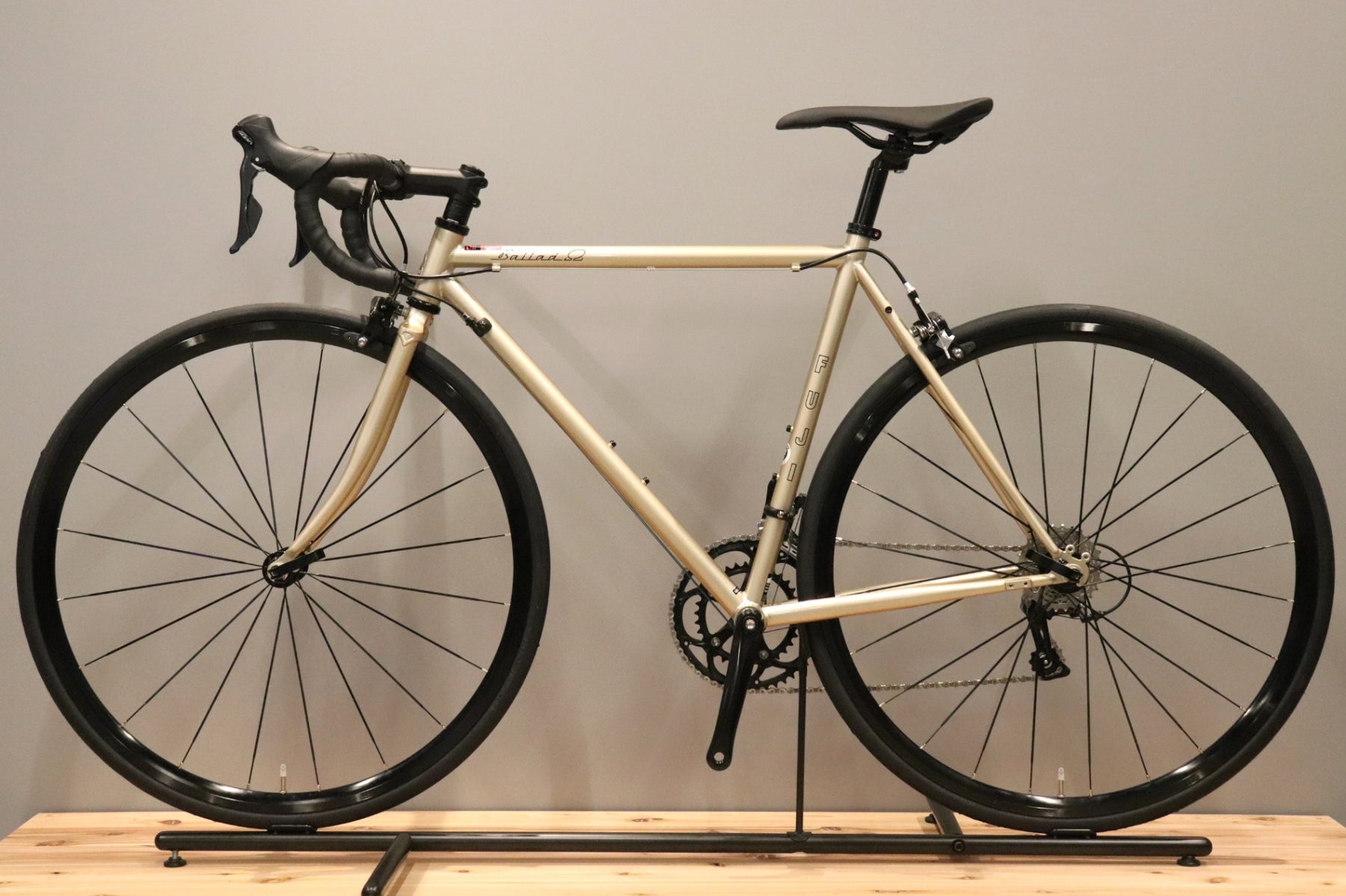 フジ FUJI バラッド オメガ BALLAD Ω 2022モデル 52サイズ シマノ ソラ