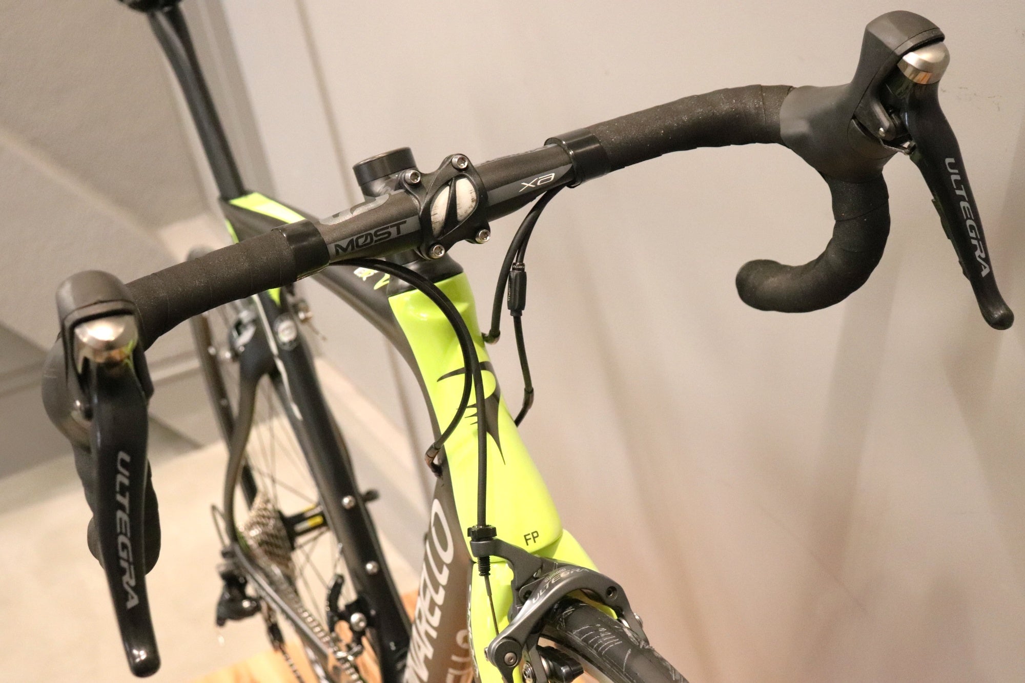 ピナレロ PINARELLO ガン GAN RS 2016モデル 550サイズ シマノ