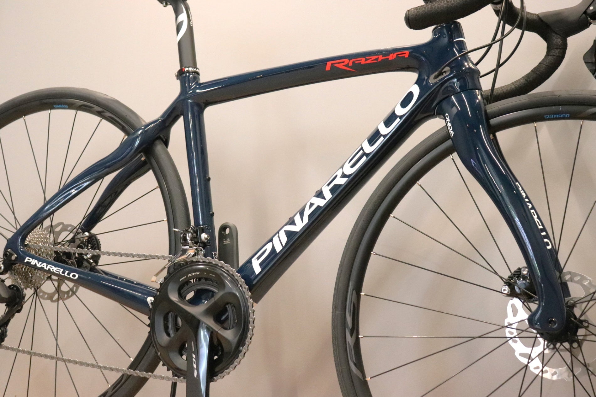 未使用 ピナレロ PINARELLO ラザ ディスク RAZHA DISK 2022モデル 440