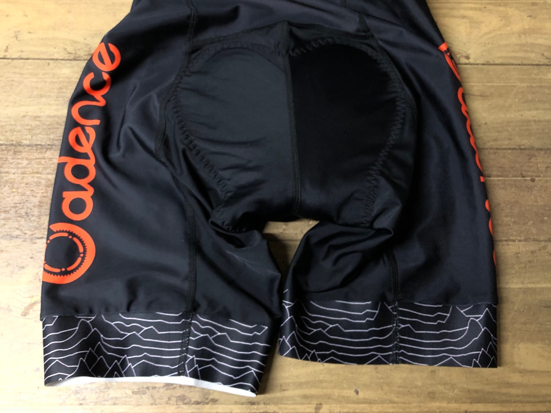 JW692 ケイデンス Cadence ビブショーツ 黒 S – BICI AMORE ONLINE STORE