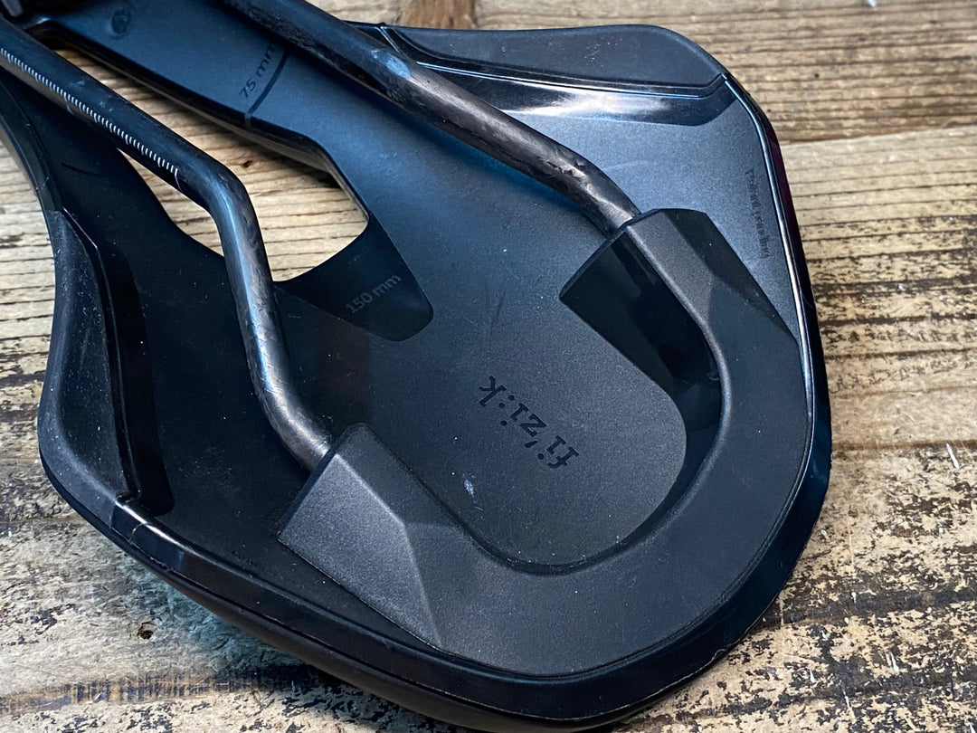 JI236 フィジーク fizik TEMPO ARGO R1 サドル 黒 カーボンレール
