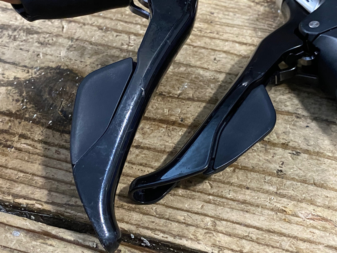 KO999 シマノ SHIMANO 105 ST-5800 STIレバー 2x11S ※左固定部にクラックの為ジャンク