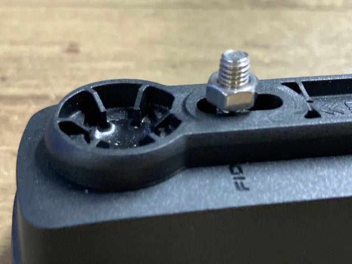 KA716 フィールドロック FIDLOCK TWIST UNI CONNECTOR BOA ボトルホルダー
