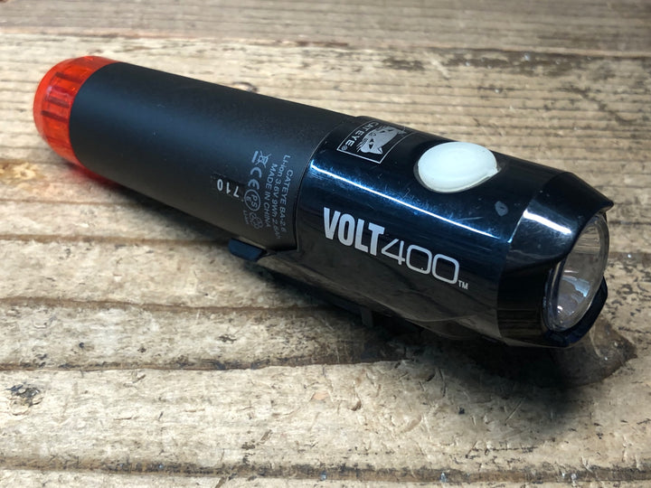 JM447 キャットアイ CATEYE VOLT400 フロントライト BA-2.6 点灯確認済