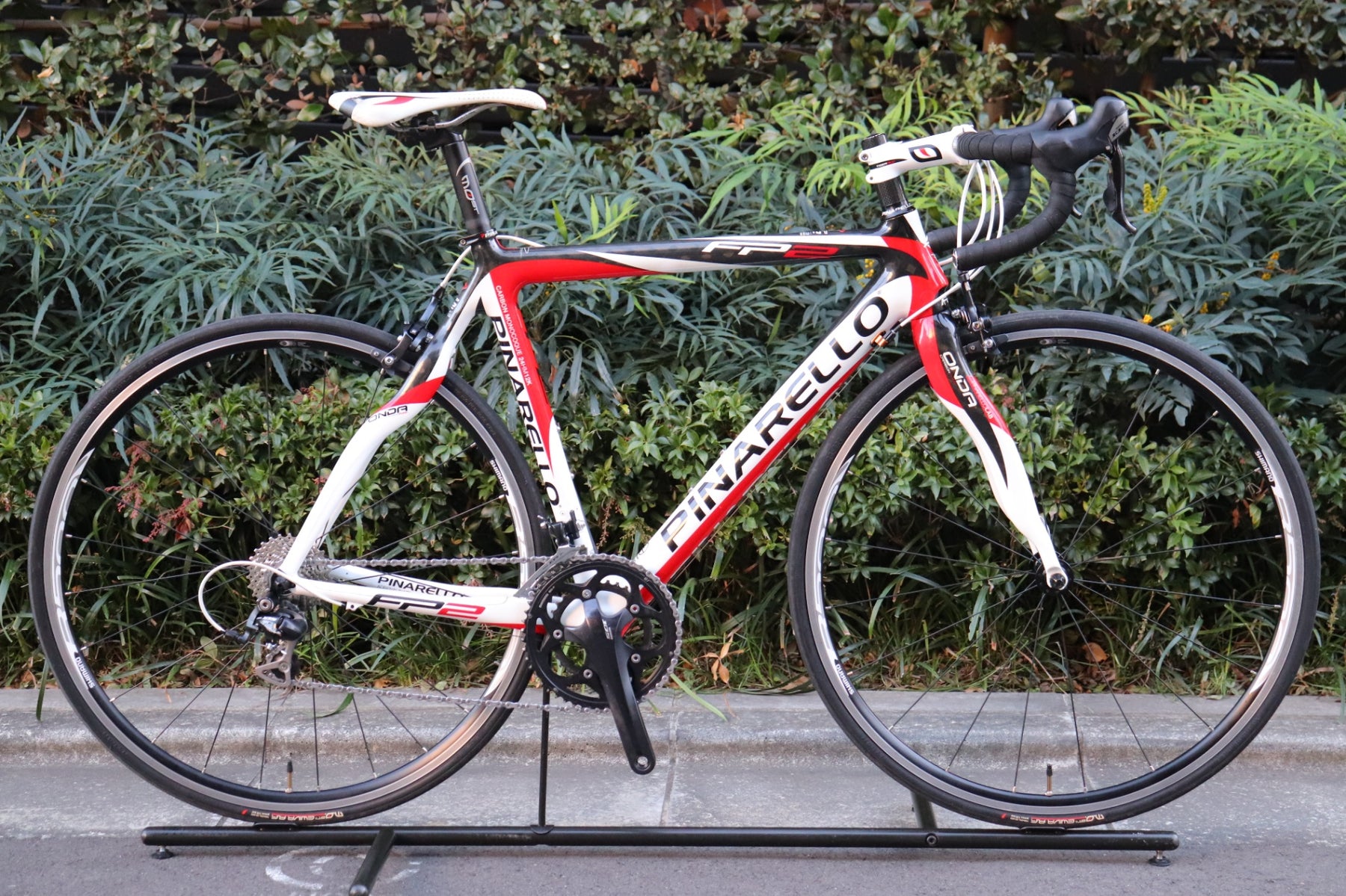 ピナレロ PINARELLO FP2 CARBON 2011年 510サイズ シマノ 105 5700 10S