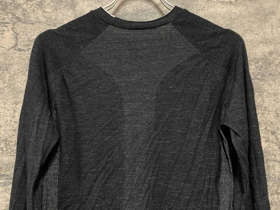 JZ104 カステリ CASTELLI 長袖 ベースレイヤー グレー S/M