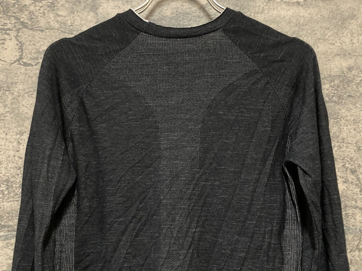 JZ104 カステリ CASTELLI 長袖 ベースレイヤー グレー S/M