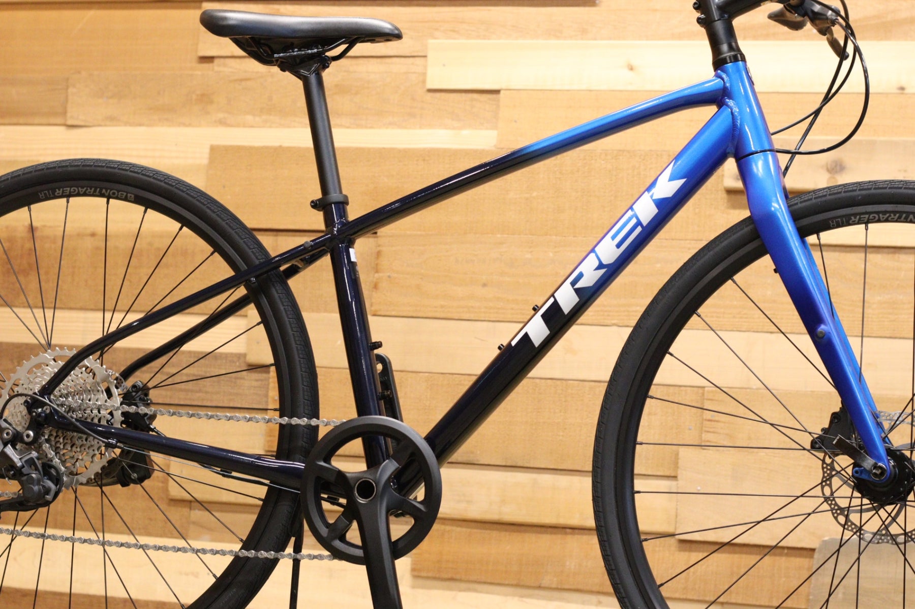 トレック TREK FX3 DISC 2023 Sサイズ シマノ DEORE MIX 10S 油圧