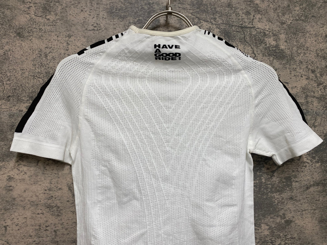 JS070 アソス ASSOS 1.4 SKINFOIL SUMMER 半袖 ベースレイヤー 0