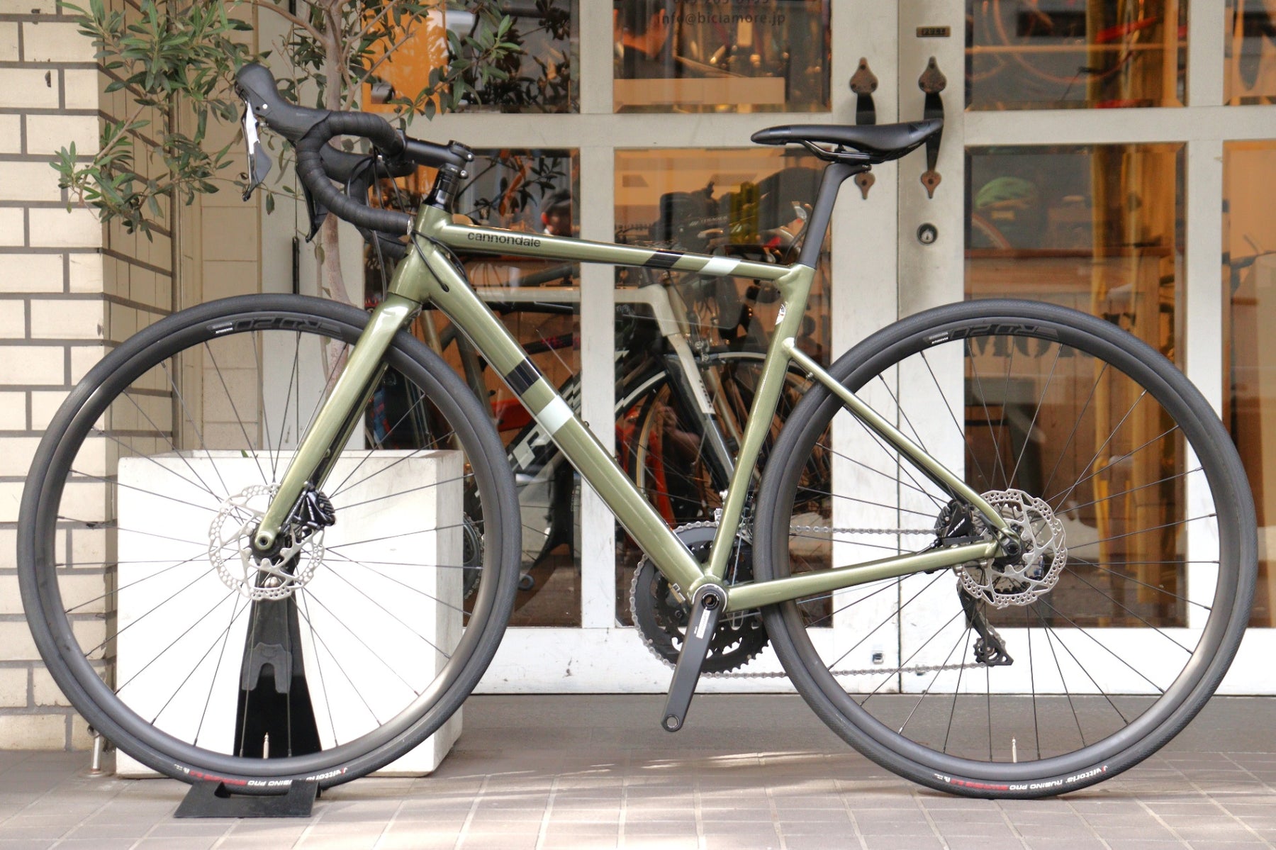 キャノンデール Cannondale キャド CAAD13 DISC 2020モデル シマノ 105