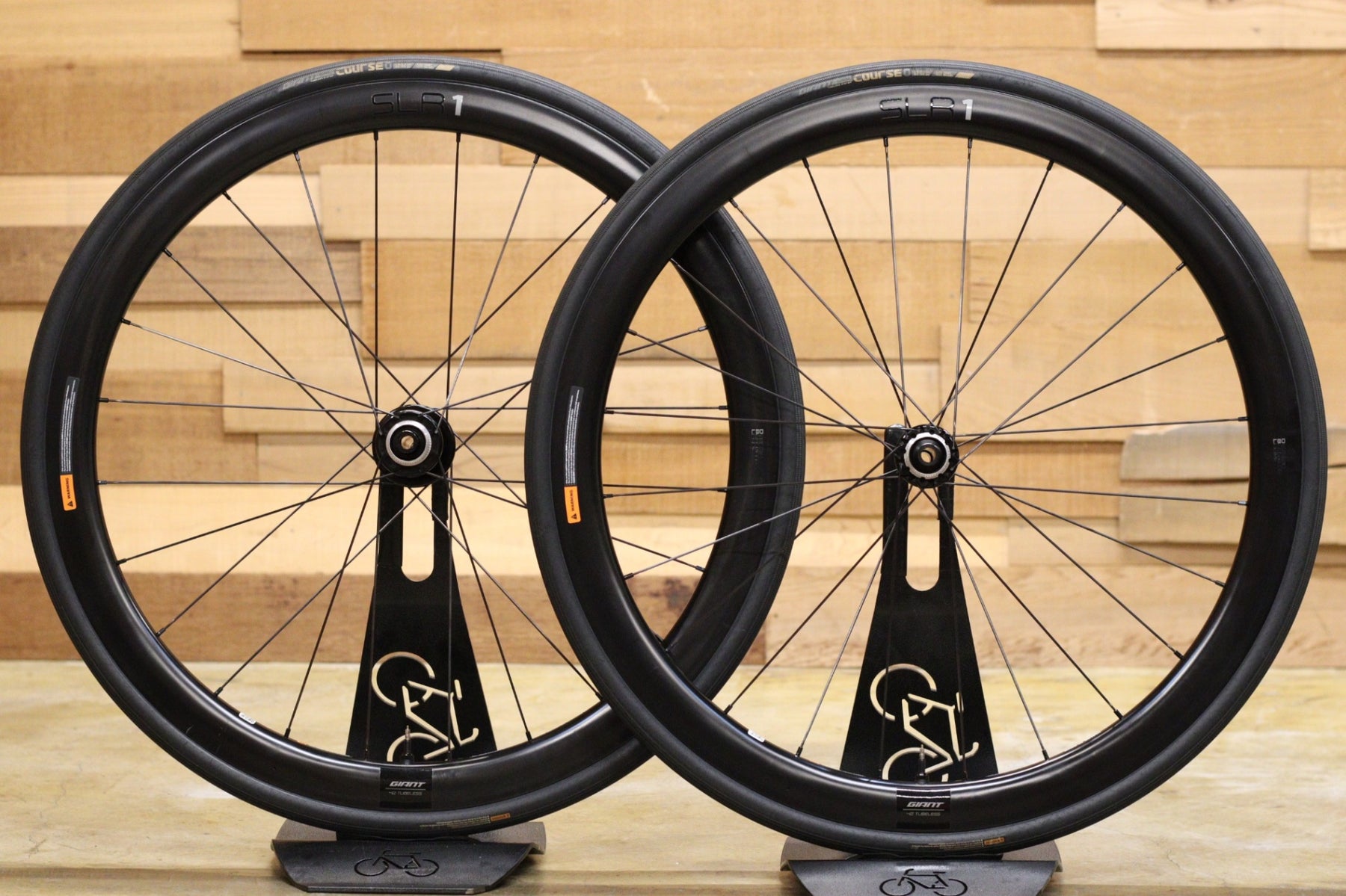 ジャイアント GIANT SLR1 42 DISC カーボン チューブレスレディ