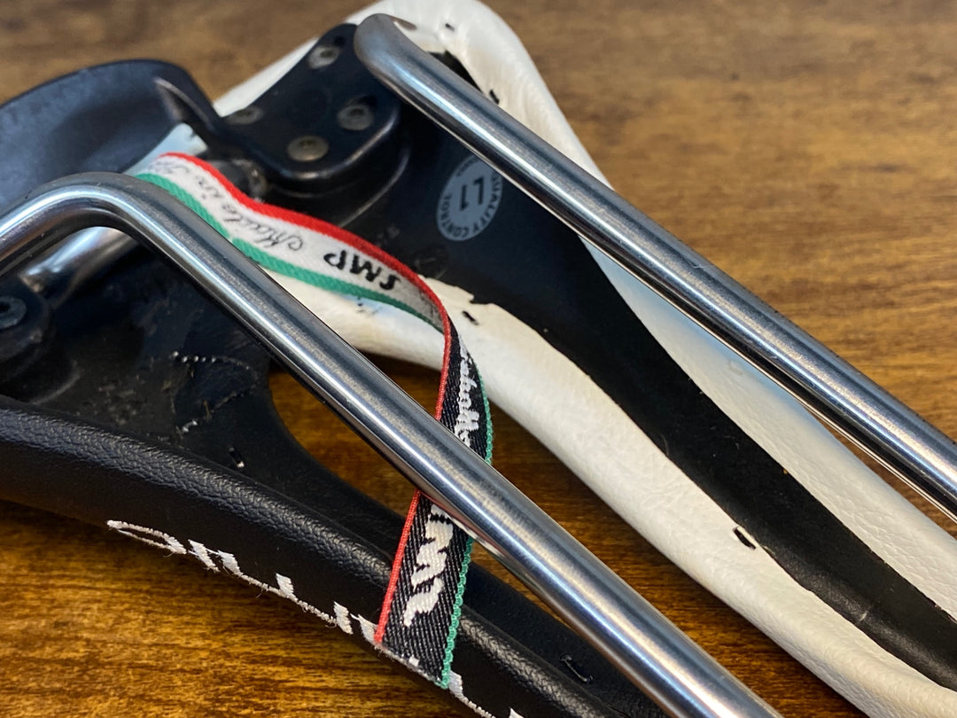 KR306 SELLE SMP DYNAMIC Limited Edition サドル 白/黒 inox tubeレール