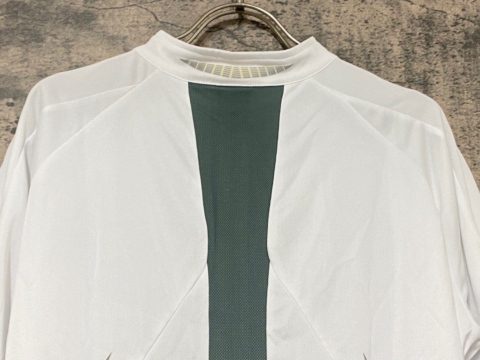 JW490 AGU 半袖 サイクルジャージ 白 Lサイズ – BICI AMORE ONLINE STORE